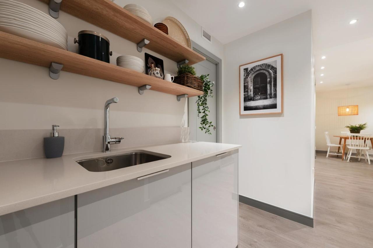 2 Bedrooms 1 Bathroom Furnished - Justicia - Executive Style - Mintystay Madrid Exterior photo